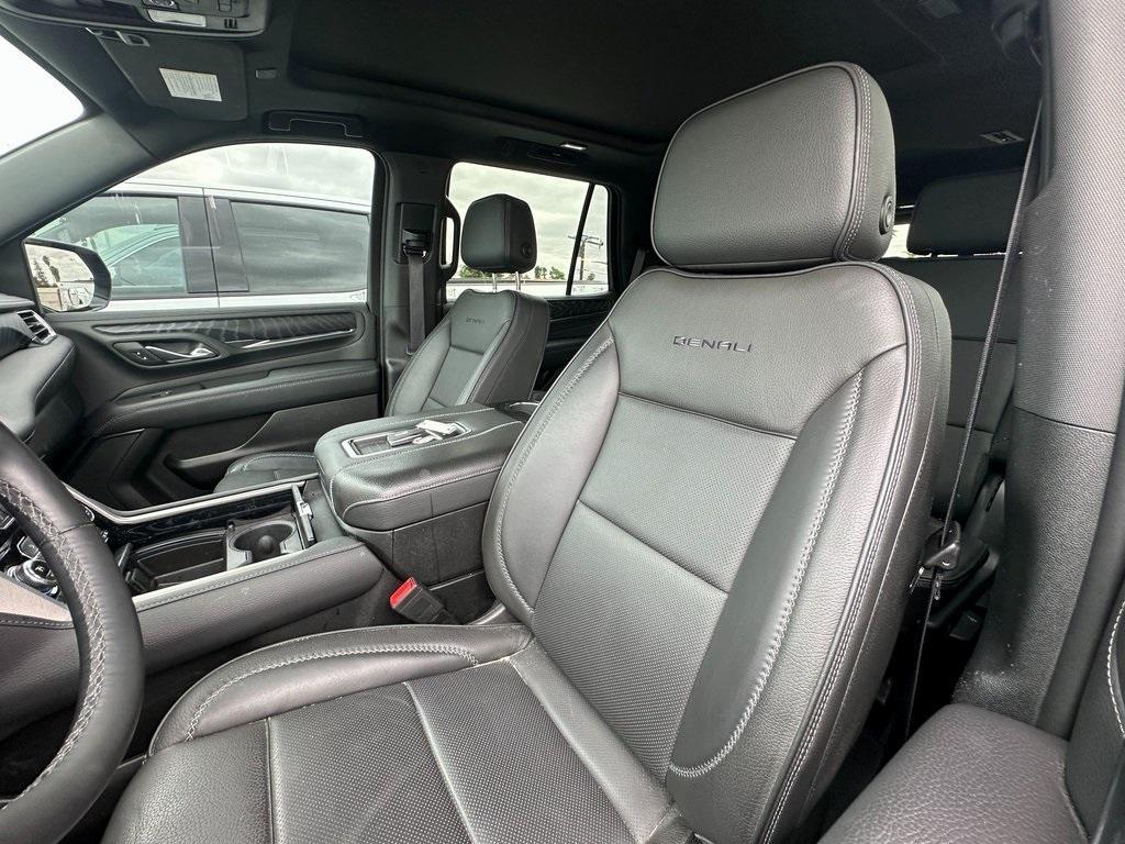 used 2023 GMC Yukon car, priced at $71,995