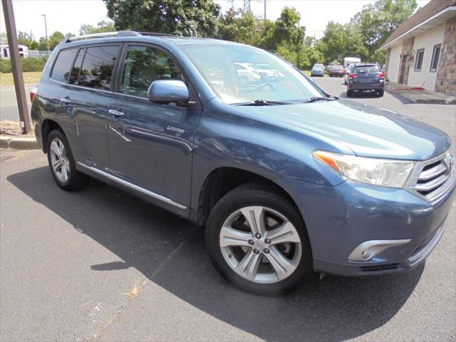 used 2013 Toyota Highlander car, priced at $15,688