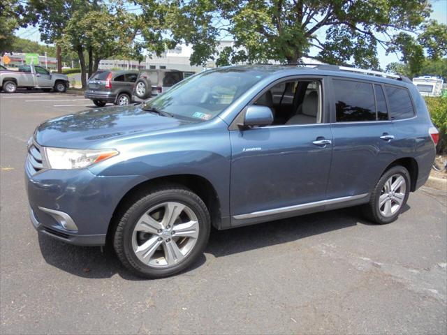 used 2013 Toyota Highlander car, priced at $15,688