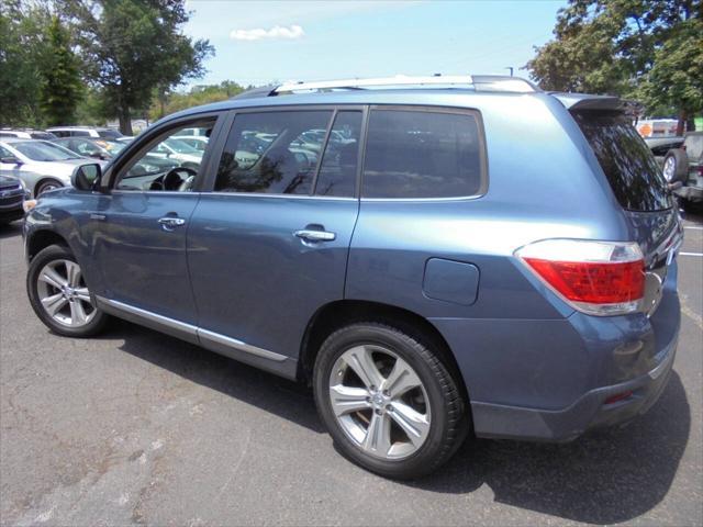 used 2013 Toyota Highlander car, priced at $15,688