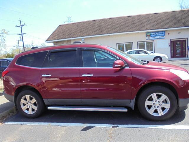 used 2011 Chevrolet Traverse car, priced at $9,988