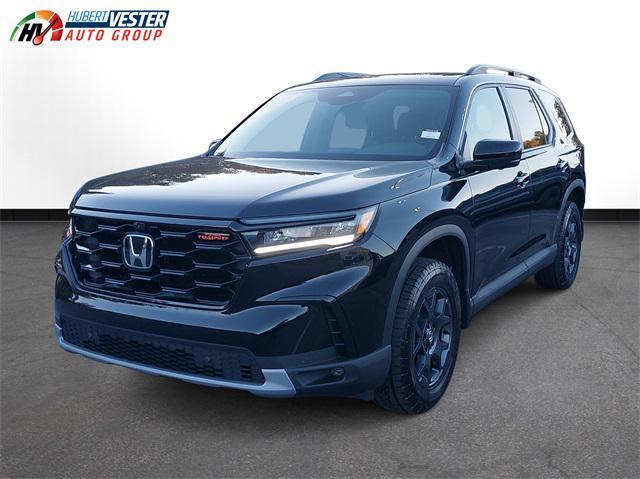 new 2025 Honda Pilot car, priced at $49,495