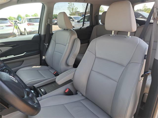 used 2021 Honda Pilot car, priced at $33,000