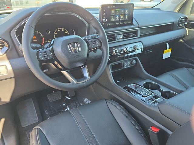 new 2025 Honda Pilot car, priced at $48,280