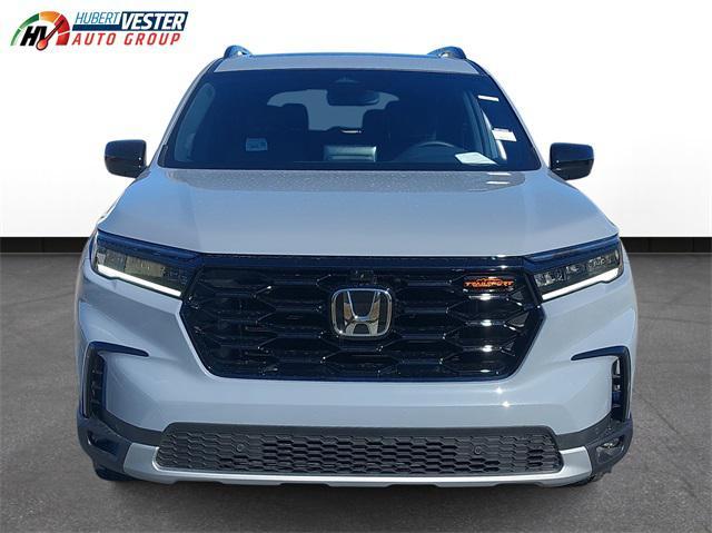 new 2025 Honda Pilot car, priced at $50,750