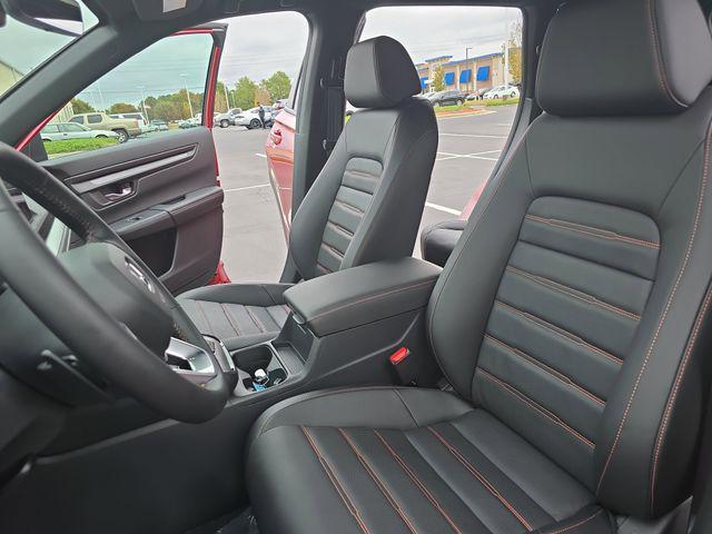 new 2026 Honda CR-V Hybrid car, priced at $39,405