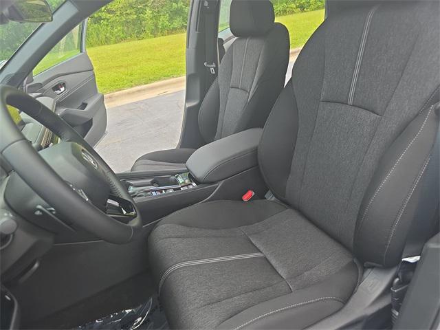 new 2025 Honda Accord Hybrid car, priced at $33,969