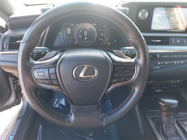 used 2019 Lexus ES 300h car, priced at $25,997