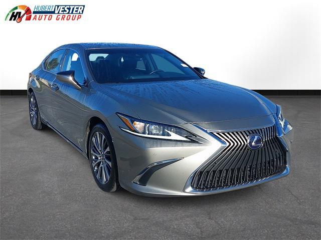 used 2019 Lexus ES 300h car, priced at $25,997