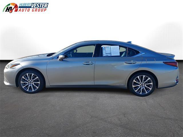 used 2019 Lexus ES 300h car, priced at $25,997