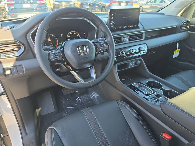 new 2025 Honda Pilot car, priced at $47,550