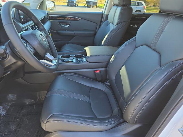 new 2025 Honda Pilot car, priced at $47,550