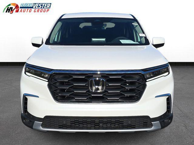 new 2025 Honda Pilot car, priced at $47,550