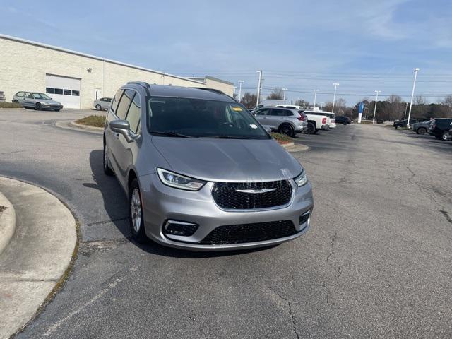 used 2021 Chrysler Pacifica car, priced at $26,819