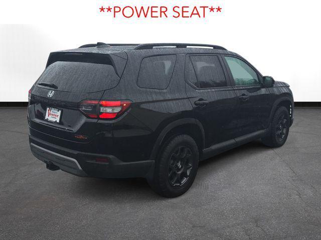 used 2025 Honda Pilot car, priced at $46,044