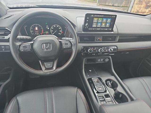 used 2025 Honda Pilot car, priced at $46,044