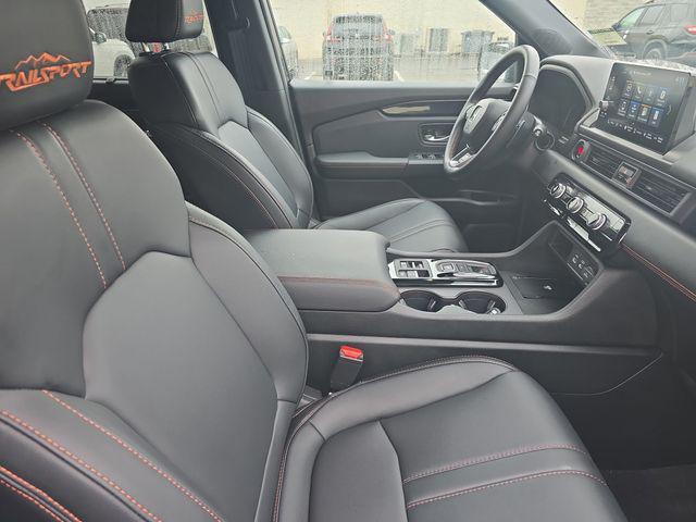 used 2025 Honda Pilot car, priced at $46,044