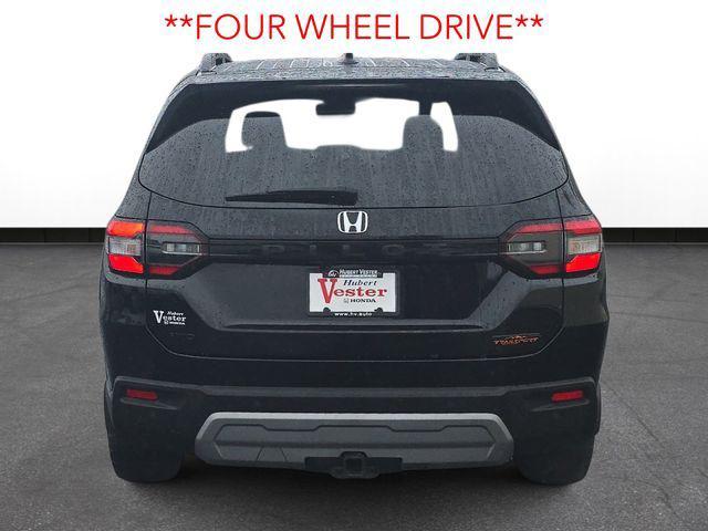 used 2025 Honda Pilot car, priced at $46,044