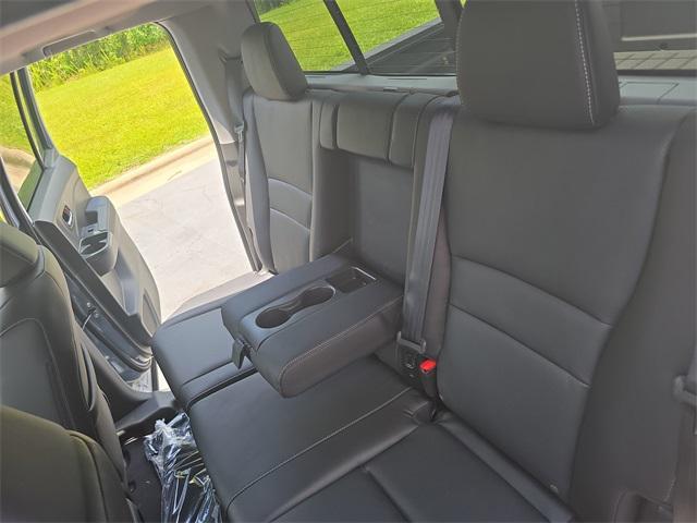 new 2025 Honda Ridgeline car, priced at $43,385