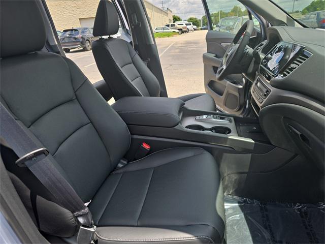 new 2025 Honda Ridgeline car, priced at $43,385