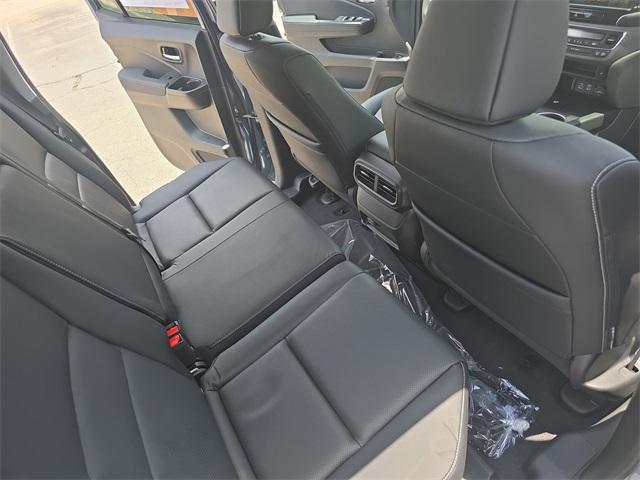 new 2025 Honda Ridgeline car, priced at $43,385