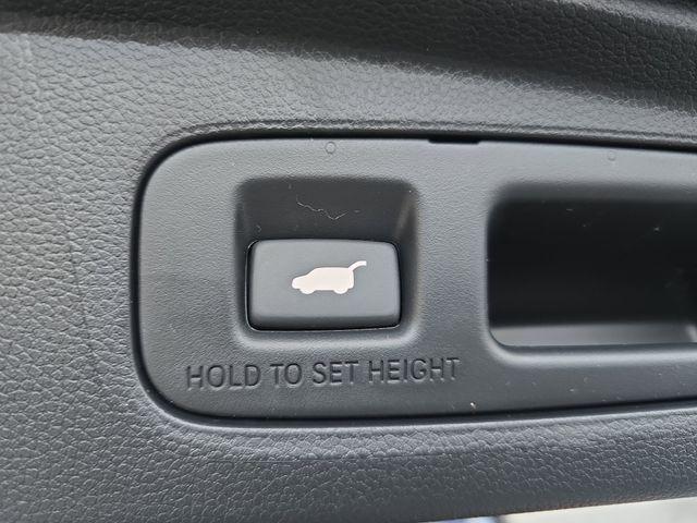 new 2026 Honda CR-V Hybrid car, priced at $40,175