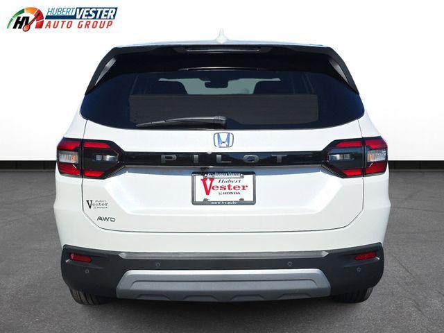 new 2025 Honda Pilot car, priced at $47,550