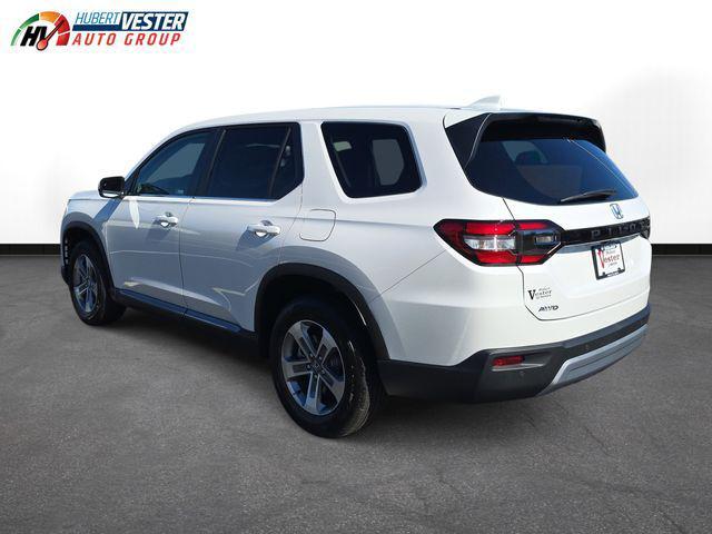 new 2025 Honda Pilot car, priced at $47,550