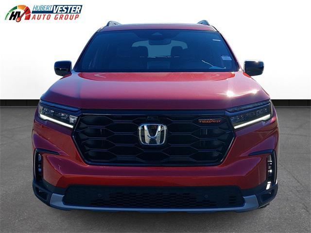 new 2025 Honda Pilot car, priced at $50,250