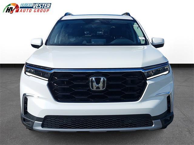 new 2025 Honda Pilot car, priced at $48,350