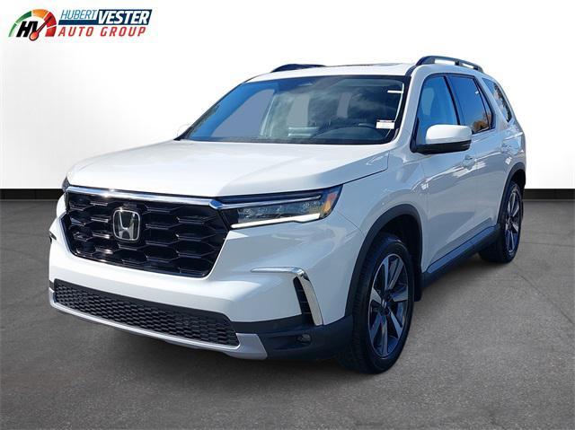 new 2025 Honda Pilot car, priced at $48,350