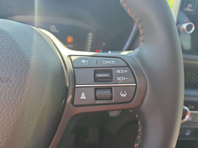 new 2026 Honda CR-V Hybrid car, priced at $39,275