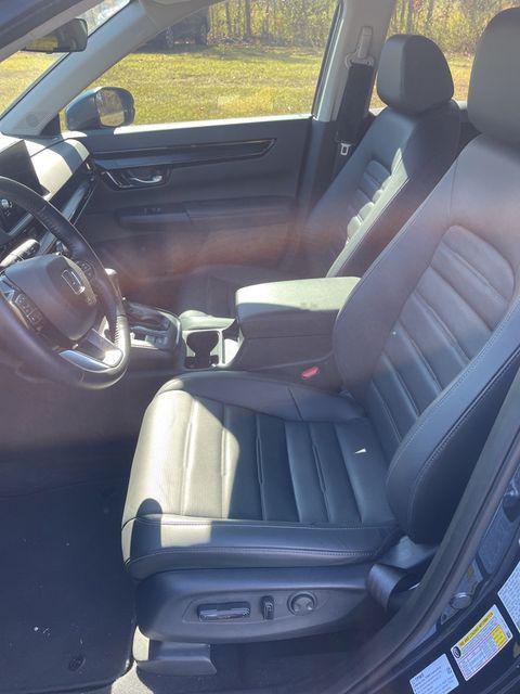used 2025 Honda CR-V car, priced at $33,968