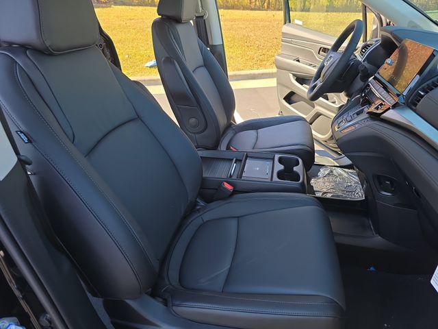 new 2026 Honda Odyssey car, priced at $44,290