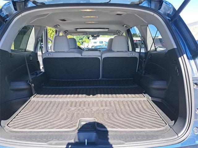 used 2022 Honda Pilot car, priced at $31,702