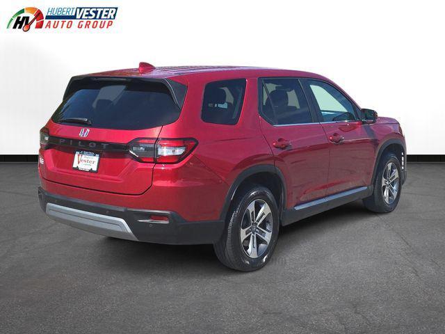 used 2024 Honda Pilot car, priced at $33,579