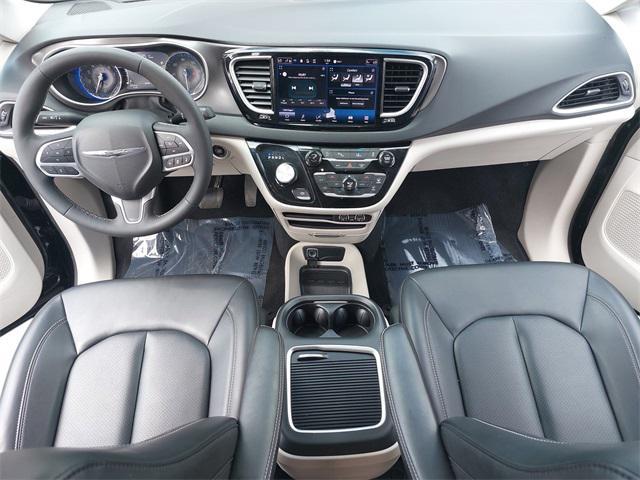 used 2023 Chrysler Pacifica car, priced at $23,952