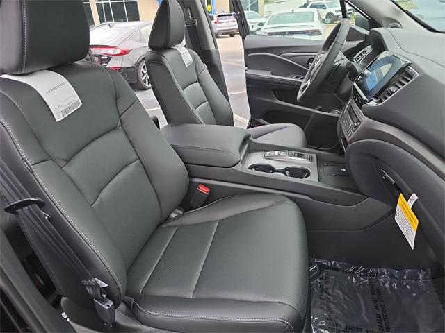 new 2025 Honda Ridgeline car, priced at $44,430