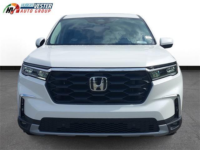 new 2025 Honda Pilot car, priced at $46,450