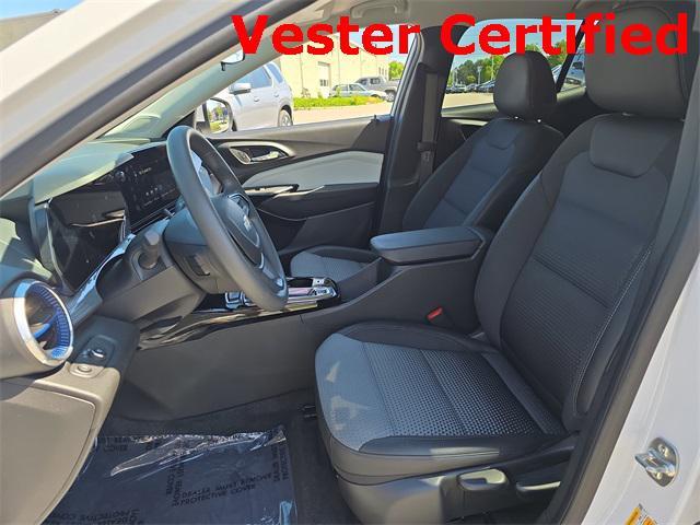 used 2024 Chevrolet Trax car, priced at $22,694