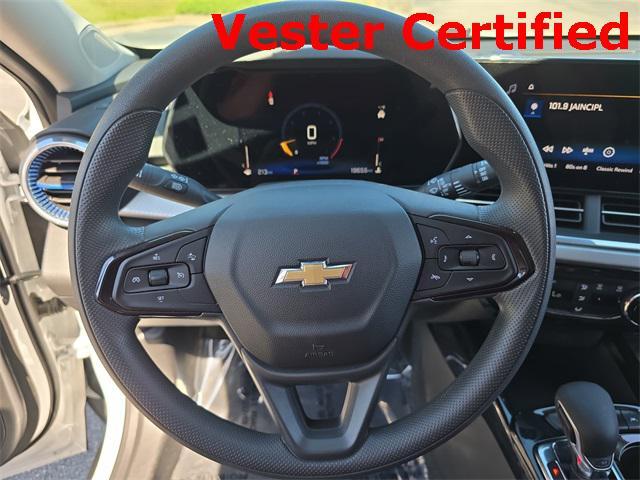 used 2024 Chevrolet Trax car, priced at $22,694