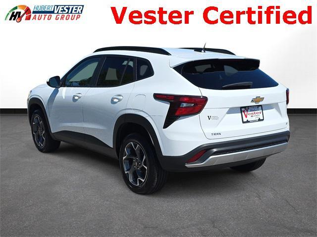used 2024 Chevrolet Trax car, priced at $22,694