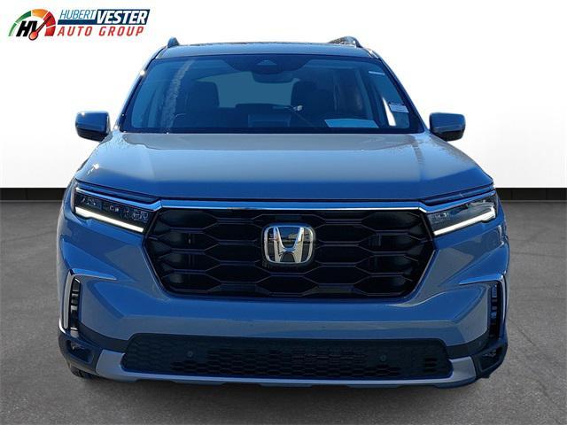 new 2025 Honda Pilot car, priced at $48,350