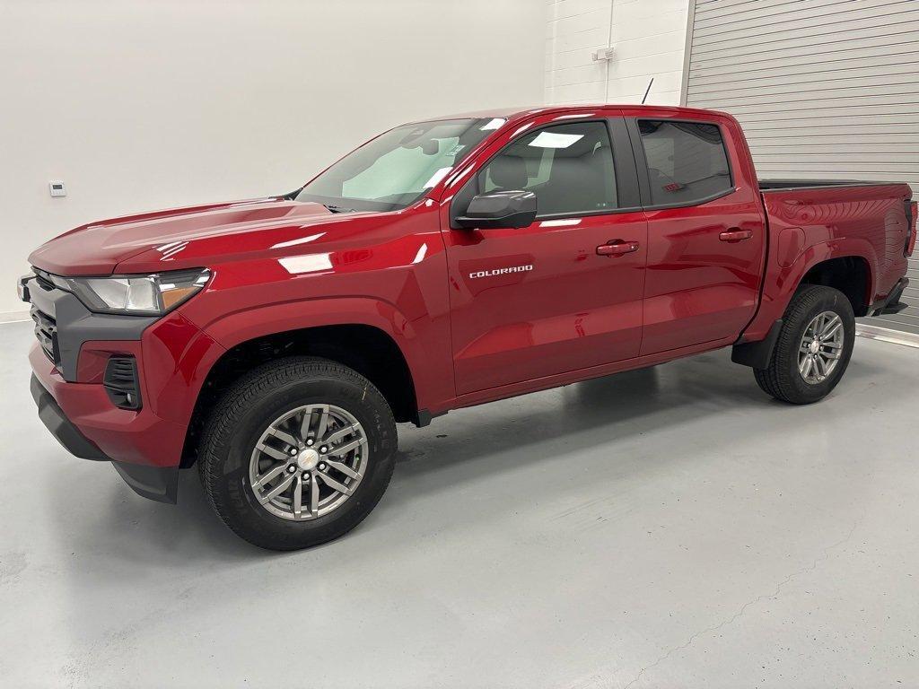 new 2024 Chevrolet Colorado car, priced at $36,000