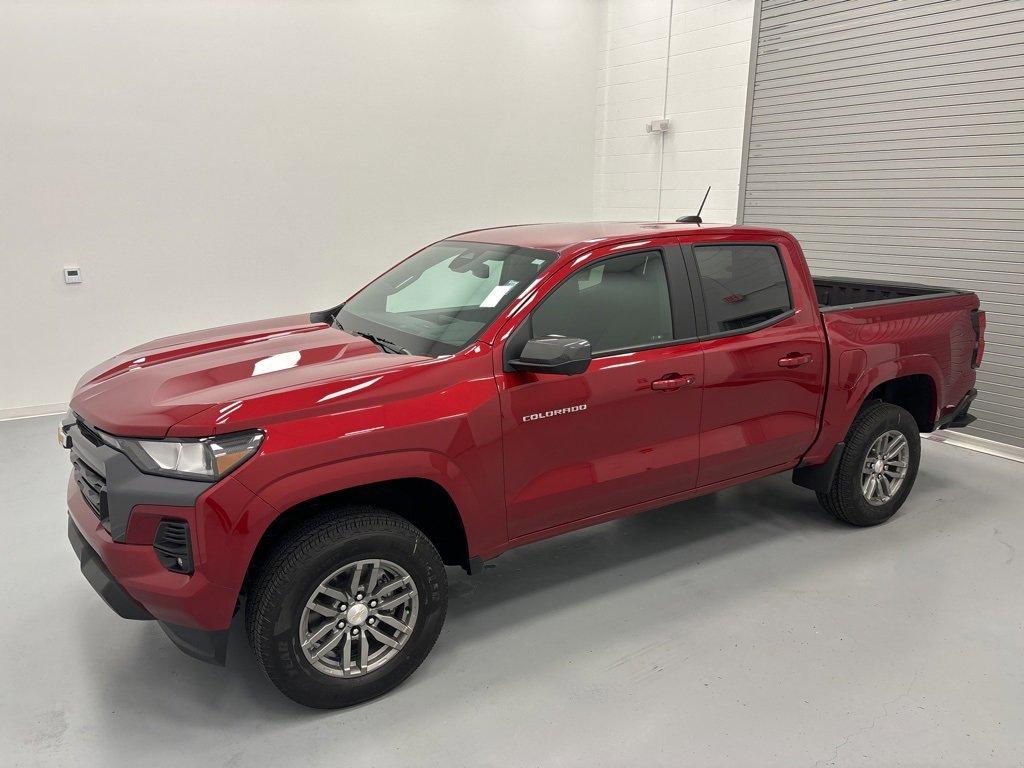 new 2024 Chevrolet Colorado car, priced at $36,000