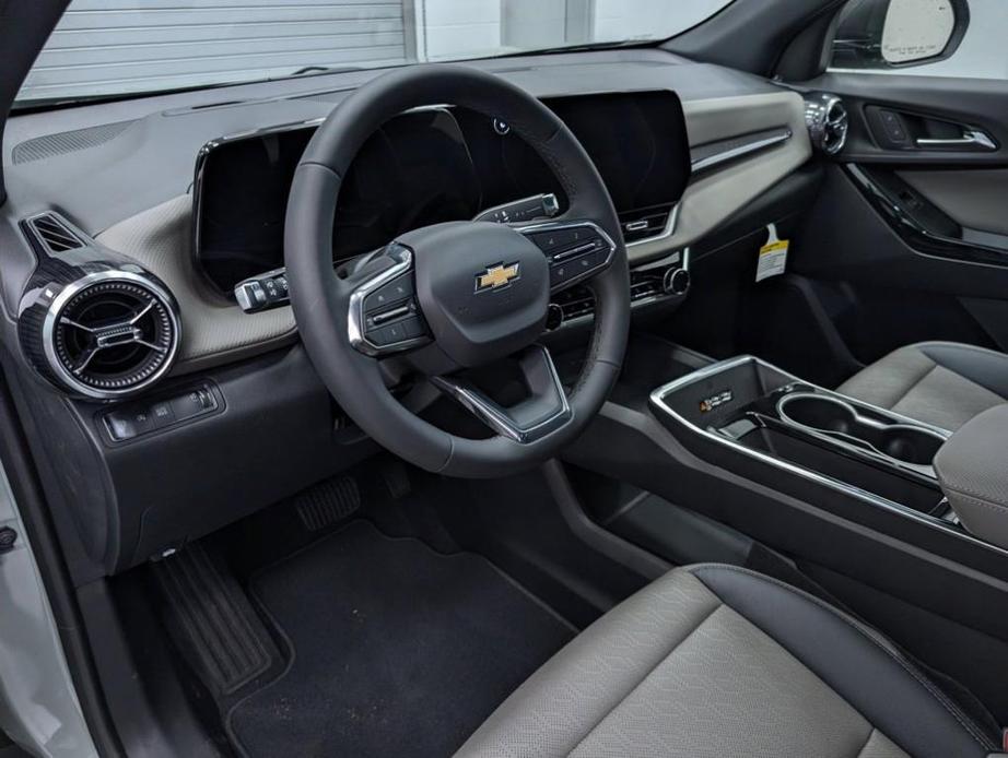 new 2025 Chevrolet Equinox car, priced at $31,325