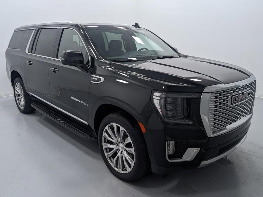 used 2022 GMC Yukon XL car, priced at $61,500