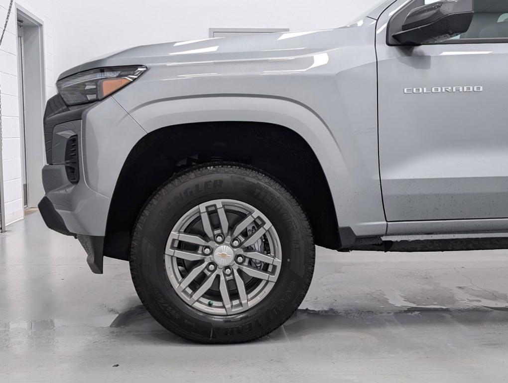 new 2024 Chevrolet Colorado car, priced at $42,745