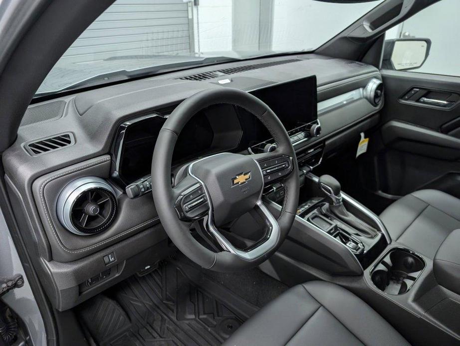 new 2024 Chevrolet Colorado car, priced at $38,000