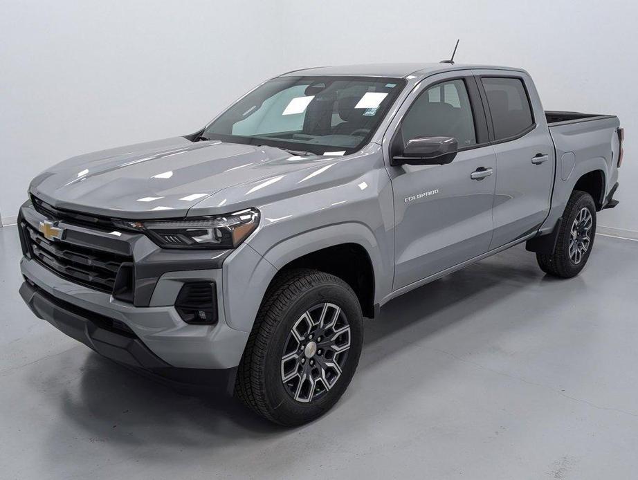 new 2024 Chevrolet Colorado car, priced at $38,000